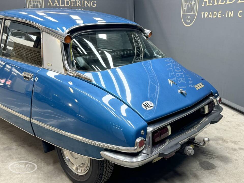 Bild 17/46 von Citroën DS 23 Pallas (1973)