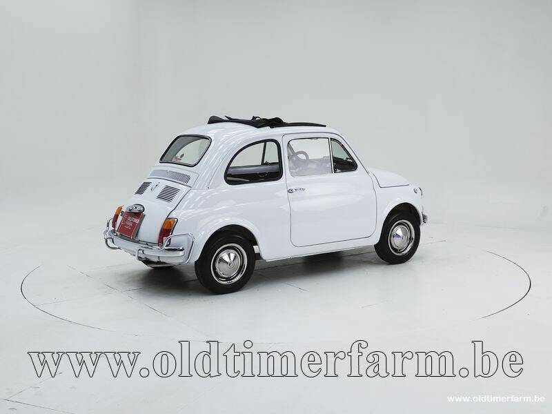 Image 2/15 of FIAT 500 L (1968)