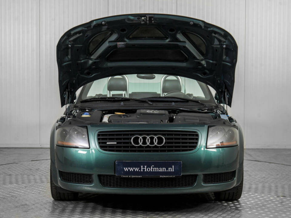 Bild 37/50 von Audi TT 1.8 T quattro (2000)