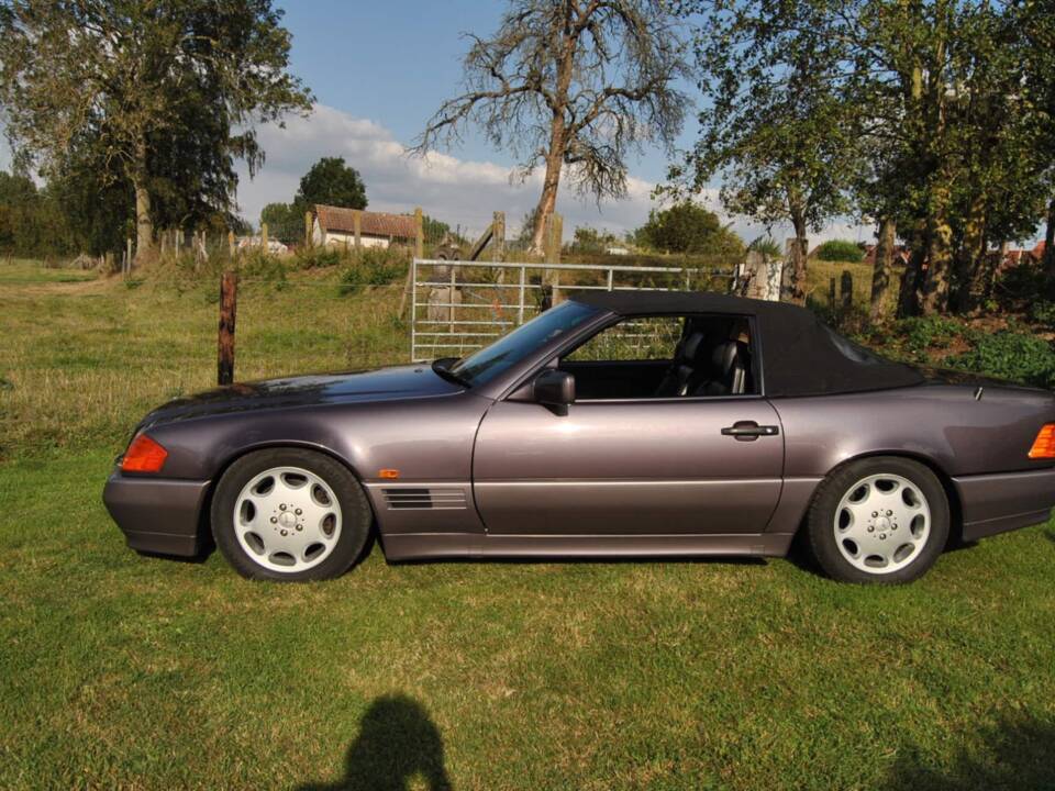 Image 4/8 de Mercedes-Benz 300 SL (1993)