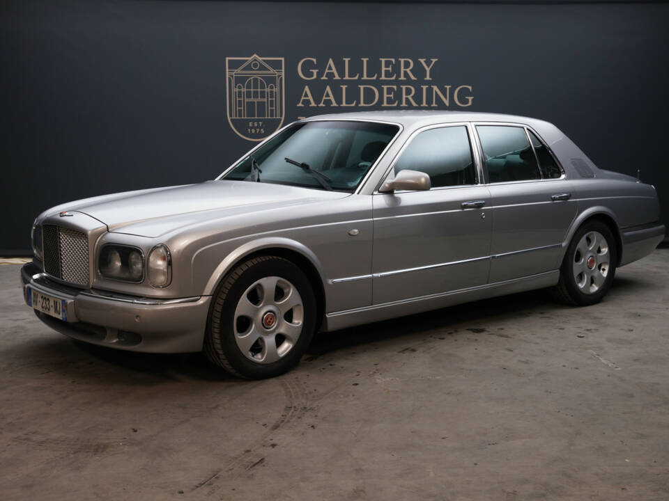 Image 2/50 de Bentley Arnage R (2004)