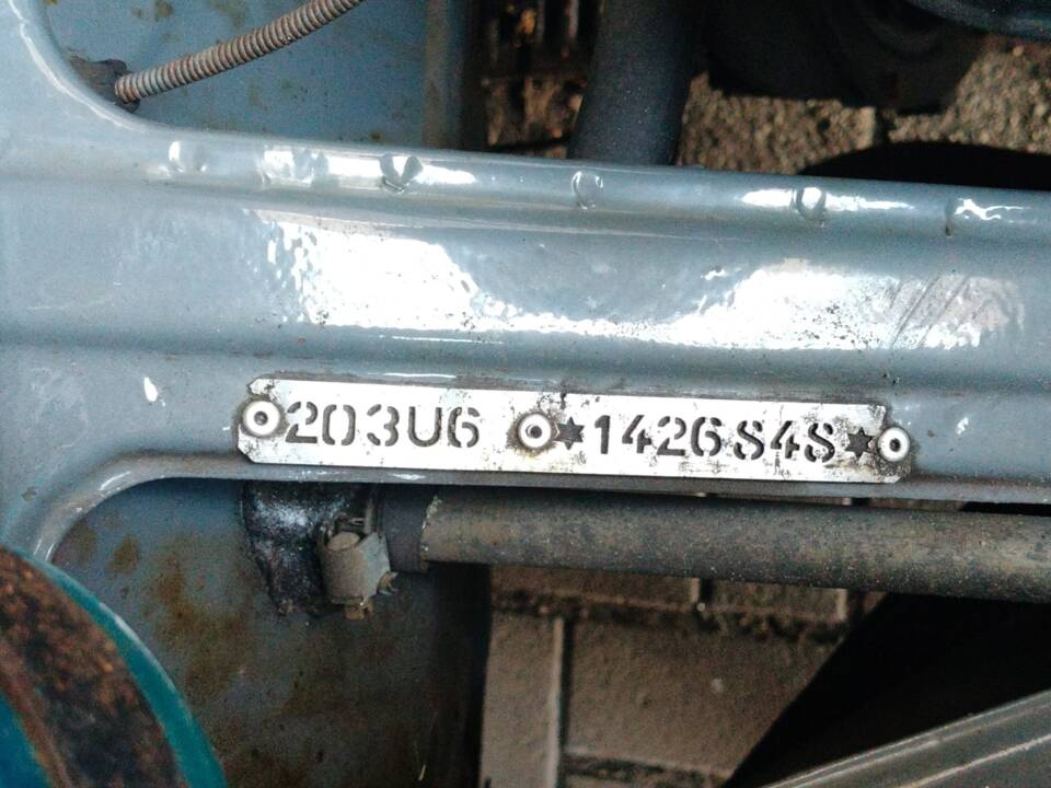 Afbeelding 28/29 van Peugeot 203 Familiale (1953)