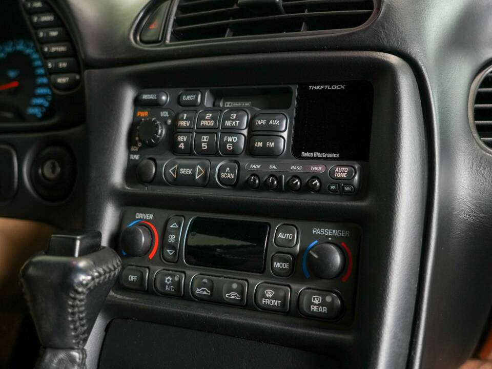 Afbeelding 36/49 van Chevrolet Corvette (2001)