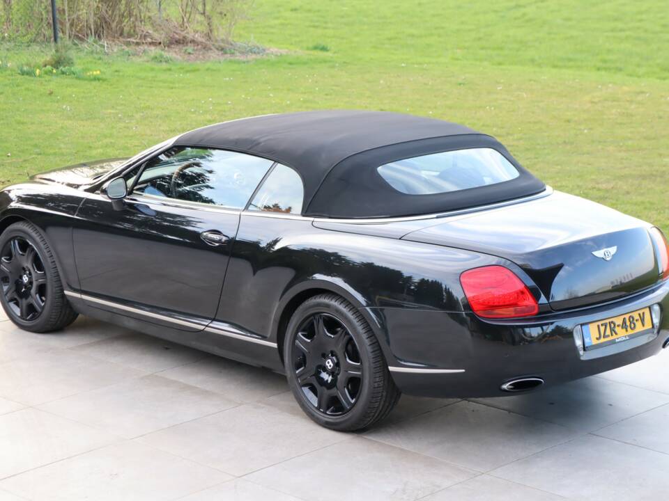 Image 11/50 of Bentley Continental GTC (2007)