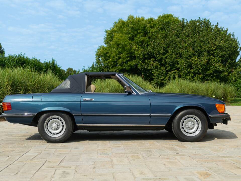 Imagen 12/50 de Mercedes-Benz 450 SL (1977)