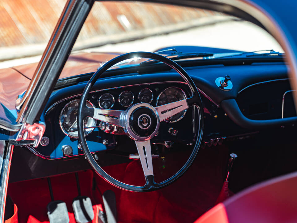 Image 25/37 of Maserati 3500 GT Touring (1960)