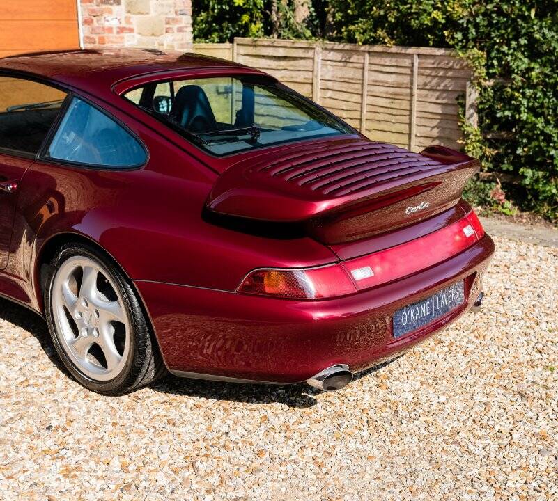 Imagen 56/57 de Porsche 911 Turbo (1995)