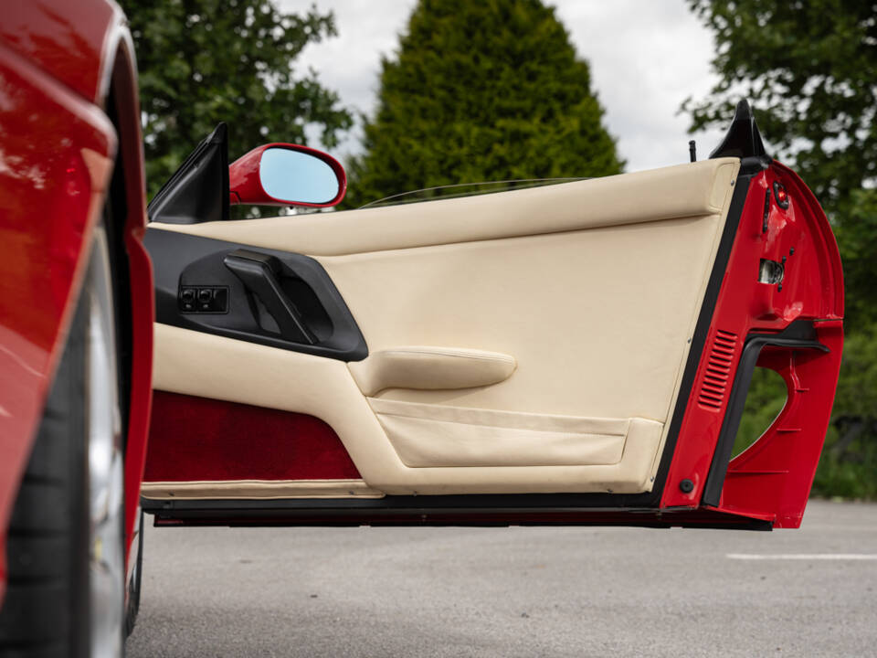 Immagine 16/50 di Ferrari F 355 GTS (1996)