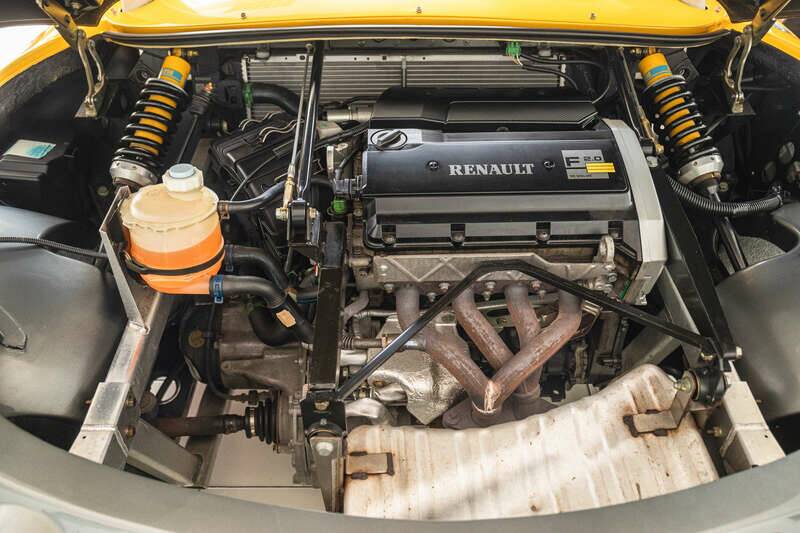 Image 19/34 of Renault Sport Spider (1998)