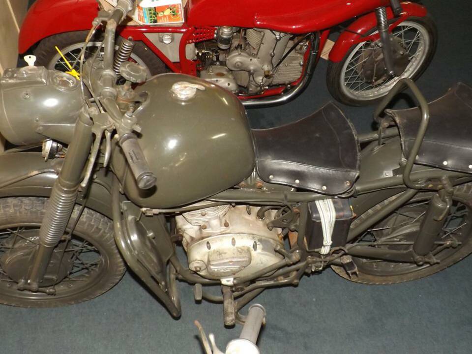Image 2/30 of Bianchi MT 61 (1961)