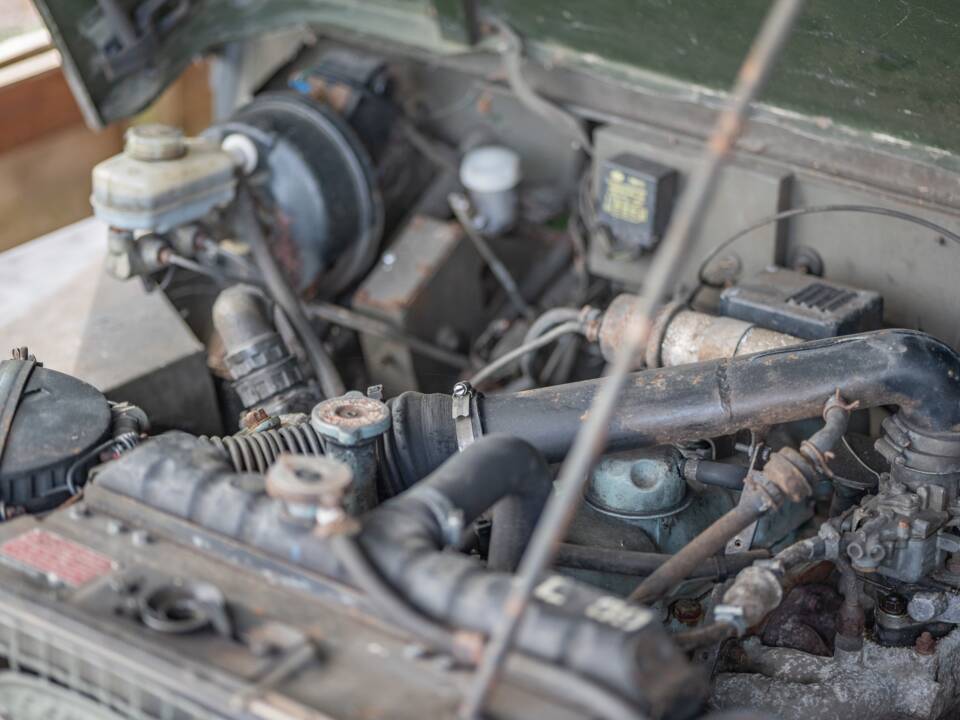 Image 23/50 de Land Rover 88 (1974)