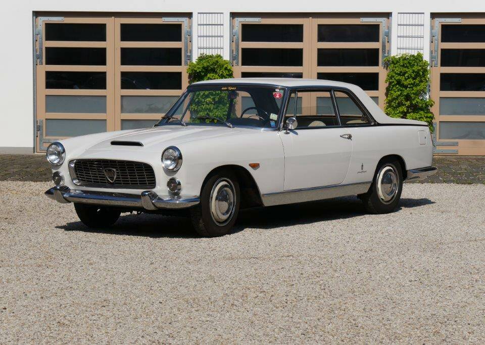 Image 3/10 of Lancia Flaminia Coupe Pininfarina (1961)