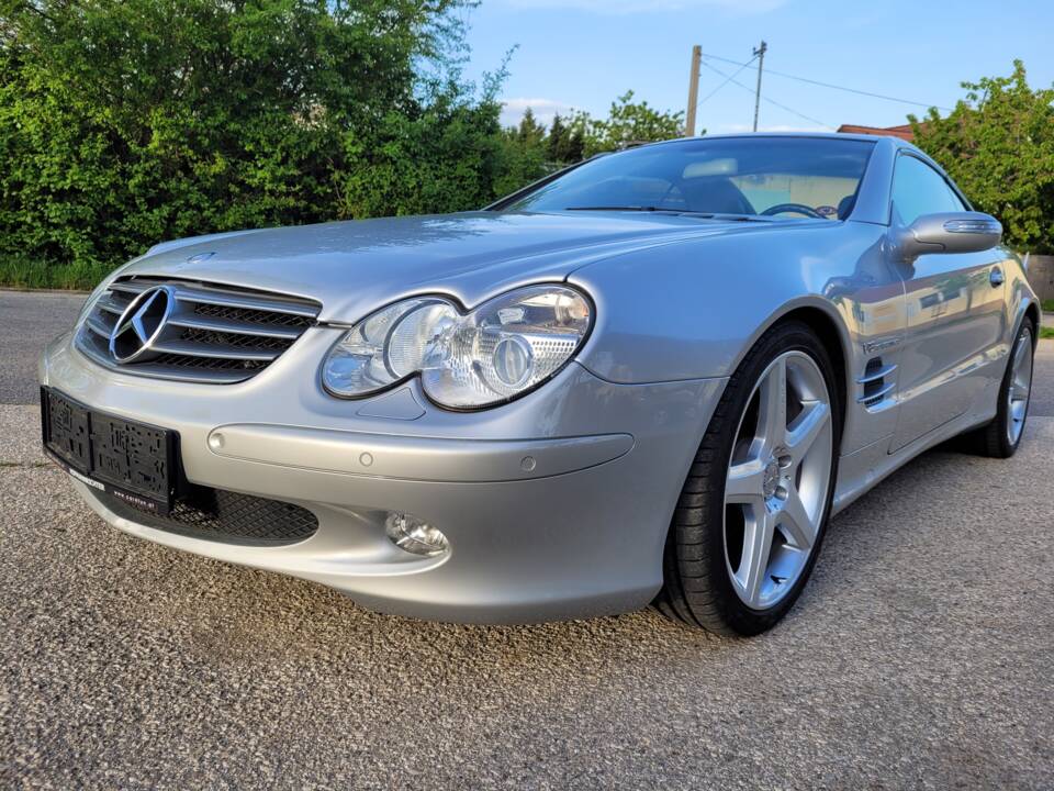 Bild 3/97 von Mercedes-Benz SL 500 (2004)