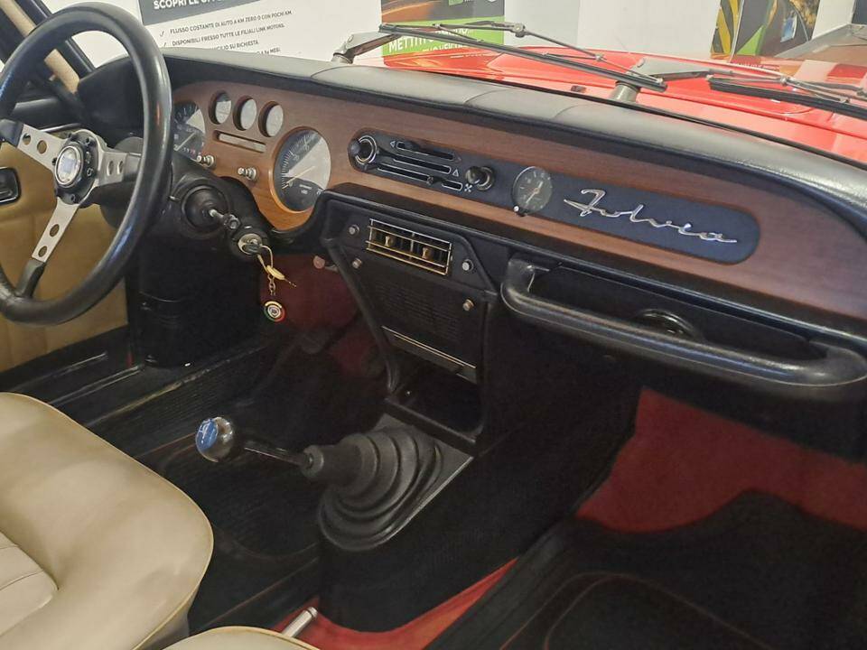 Image 15/33 of Lancia Fulvia Coupe (1973)