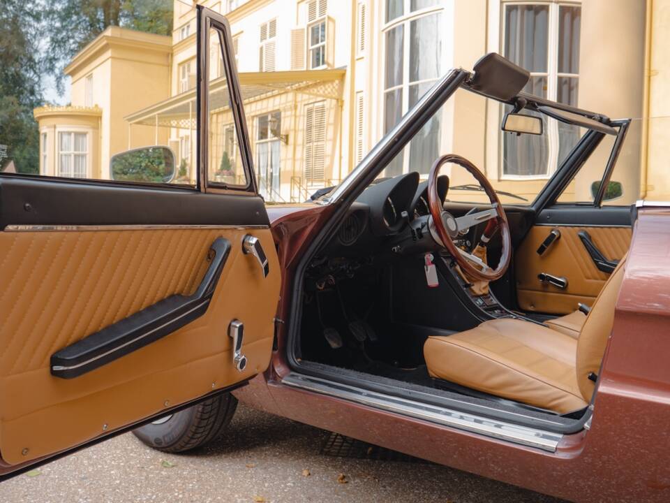 Immagine 7/34 di Alfa Romeo 2000 Spider Veloce (1980)