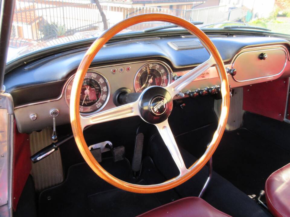 Imagen 12/25 de Lancia Flaminia GT Touring (1961)