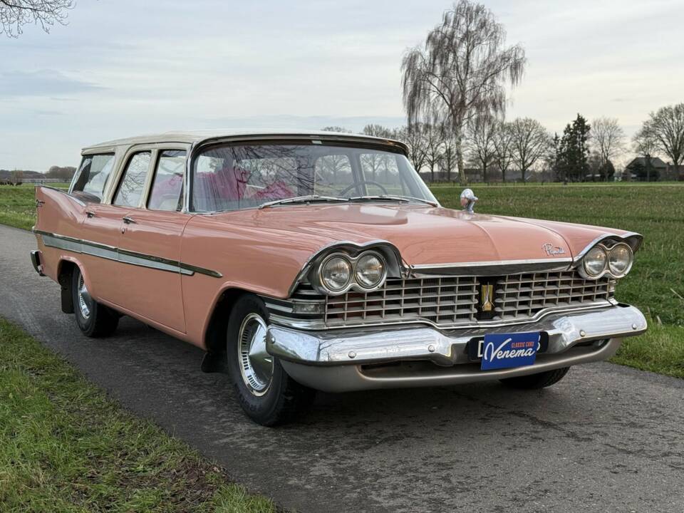 Image 3/16 de Plymouth Sport Suburban (1959)