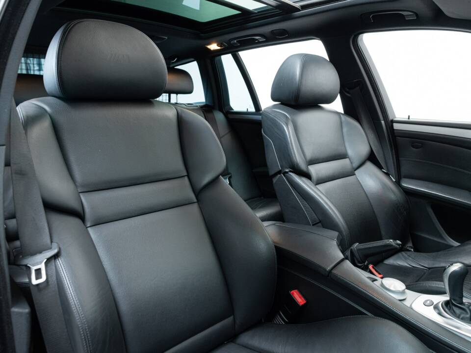 Bild 18/32 von BMW M5 Touring (2007)