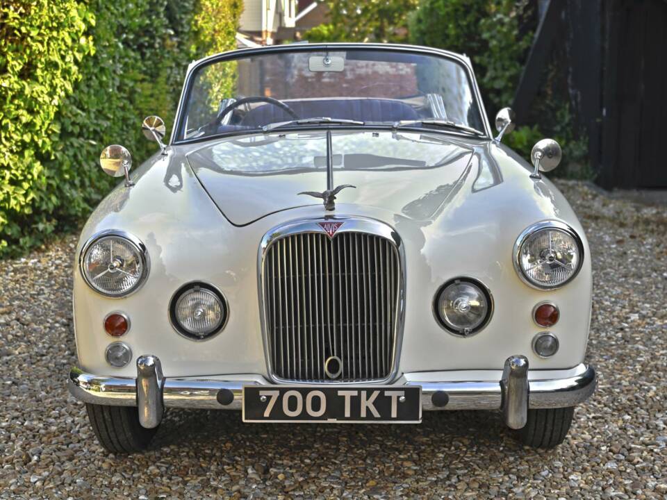 Image 3/38 of Alvis TD 21 (1962)