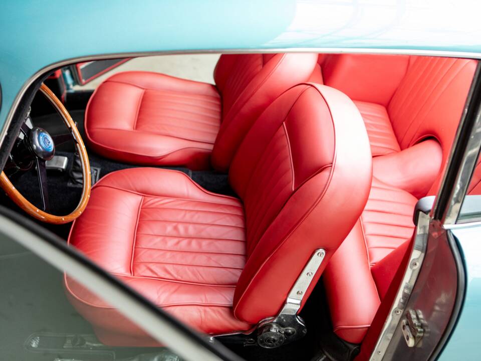 Image 9/22 of Aston Martin DB 5 (1964)