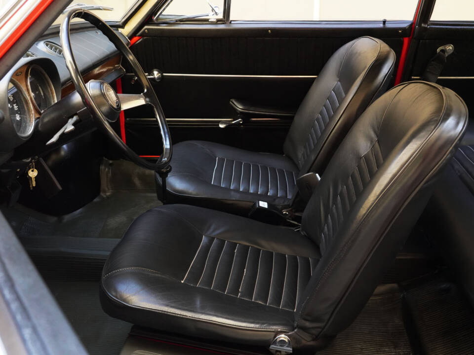 Image 18/94 of FIAT 850 Coupe (1966)
