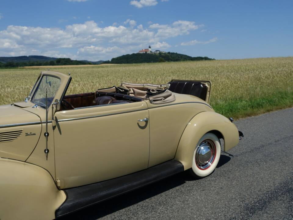 Immagine 27/44 di Ford V8 (1938)