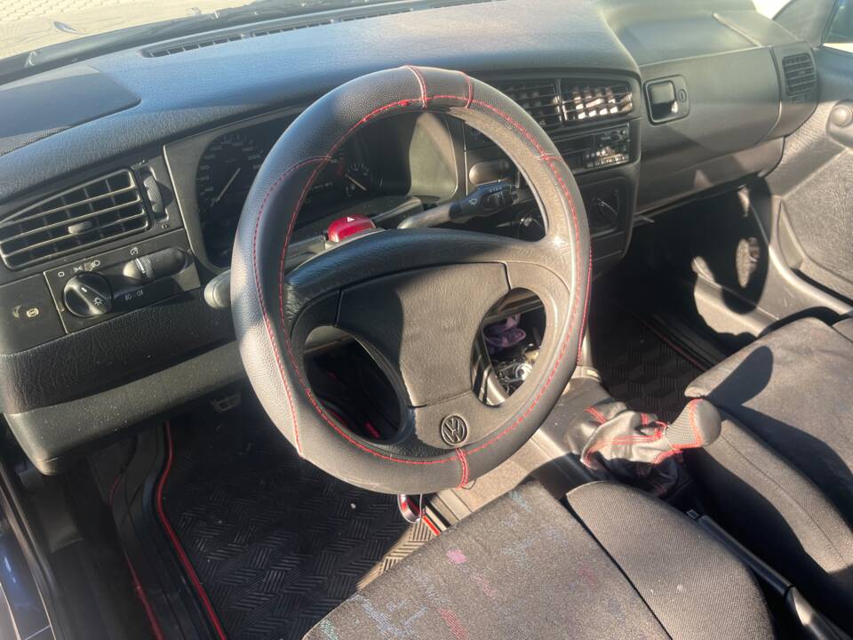 Immagine 10/23 di Volkswagen Golf III 2.0 16V GTI (1993)