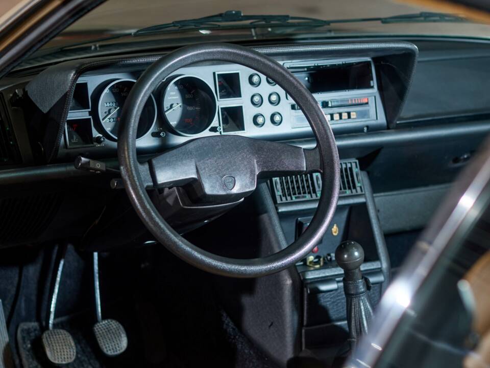 Afbeelding 34/41 van Lancia Gamma Coupe 2500 I.E. (1981)