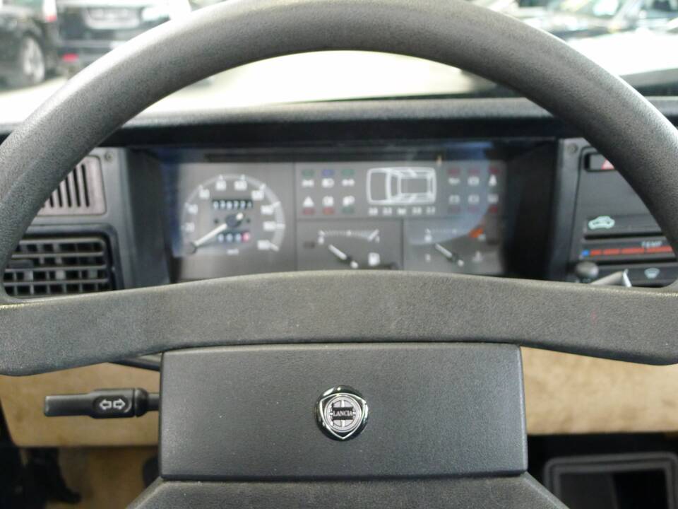 Image 45/47 of Lancia Y10 LX I.E. (1991)