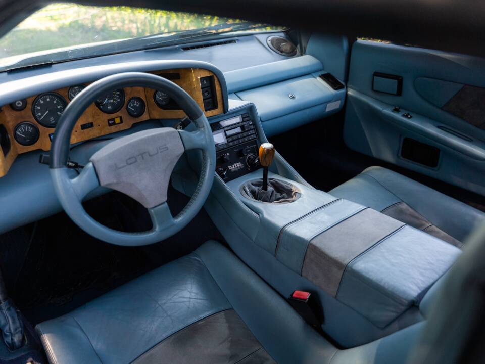 Imagen 4/7 de Lotus Esprit Turbo HC (1988)