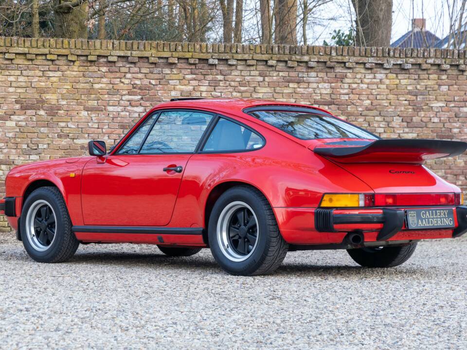 Bild 39/50 von Porsche 911 Carrera 3.2 (1988)