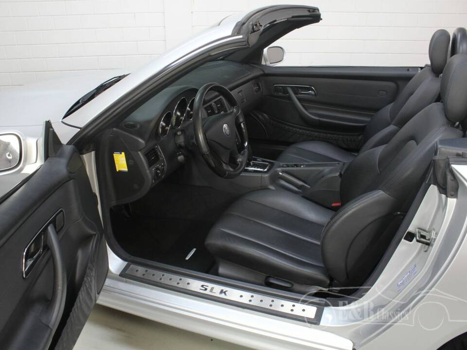 Image 5/6 of Mercedes-Benz SLK 200 Kompressor (2004)