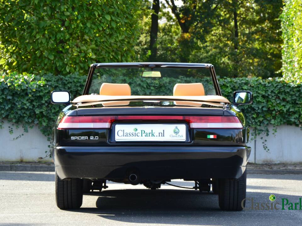 Image 16/50 of Alfa Romeo 2.0 Spider (1990)