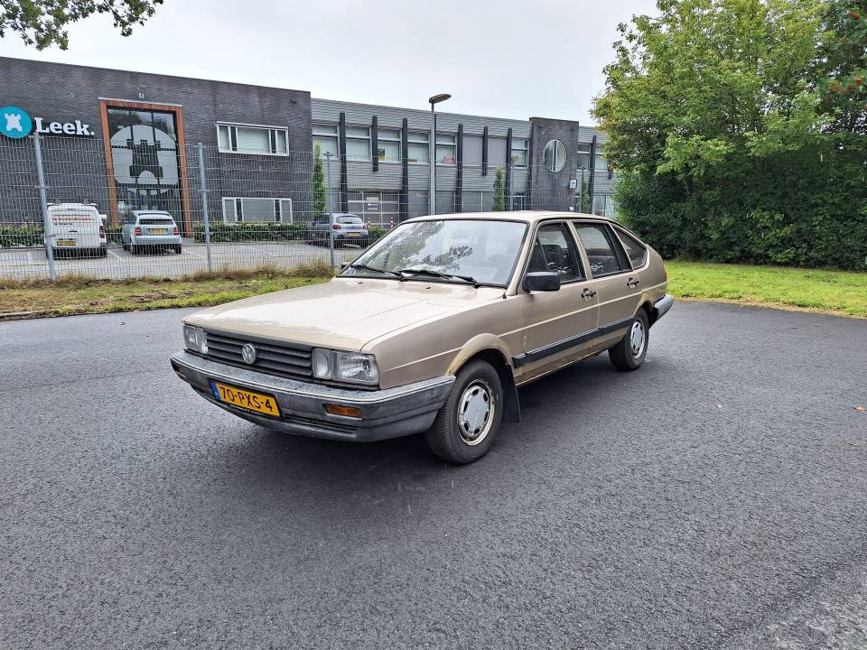 Immagine 1/14 di Volkswagen Passat TD  1.6 (1986)