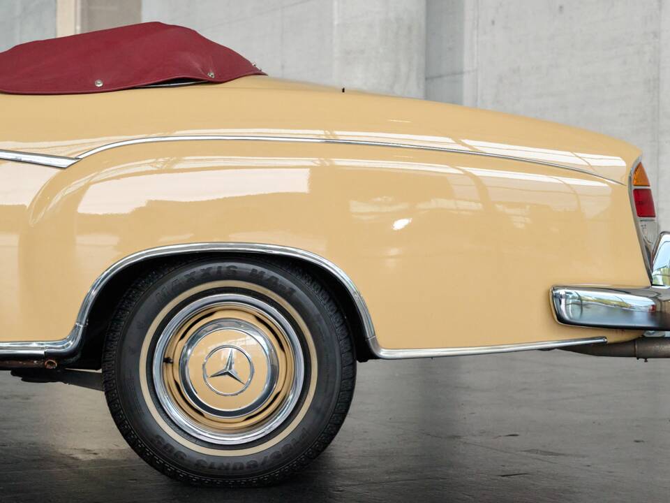Immagine 10/50 di Mercedes-Benz 220 S Cabriolet (1958)