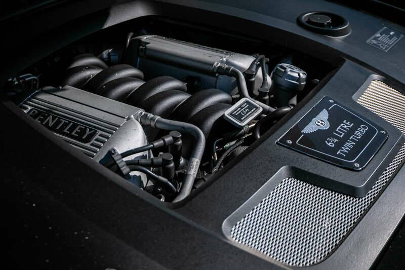 Image 19/29 de Bentley Azure T (2010)