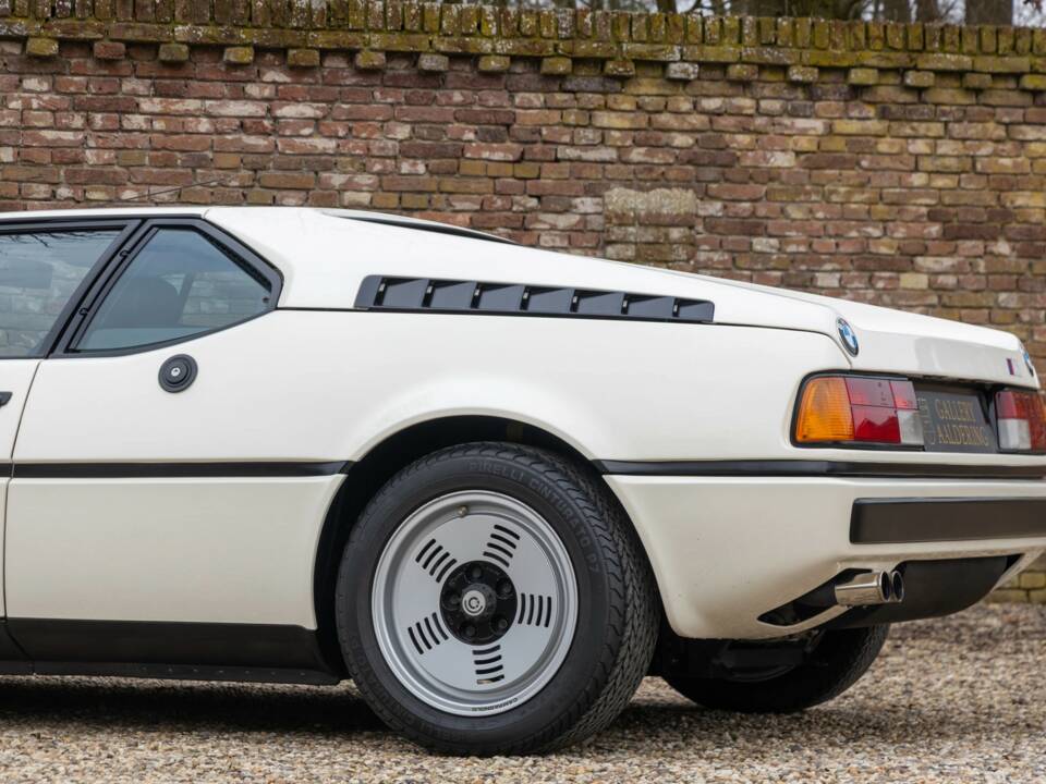Immagine 32/50 di BMW M1 (1982)