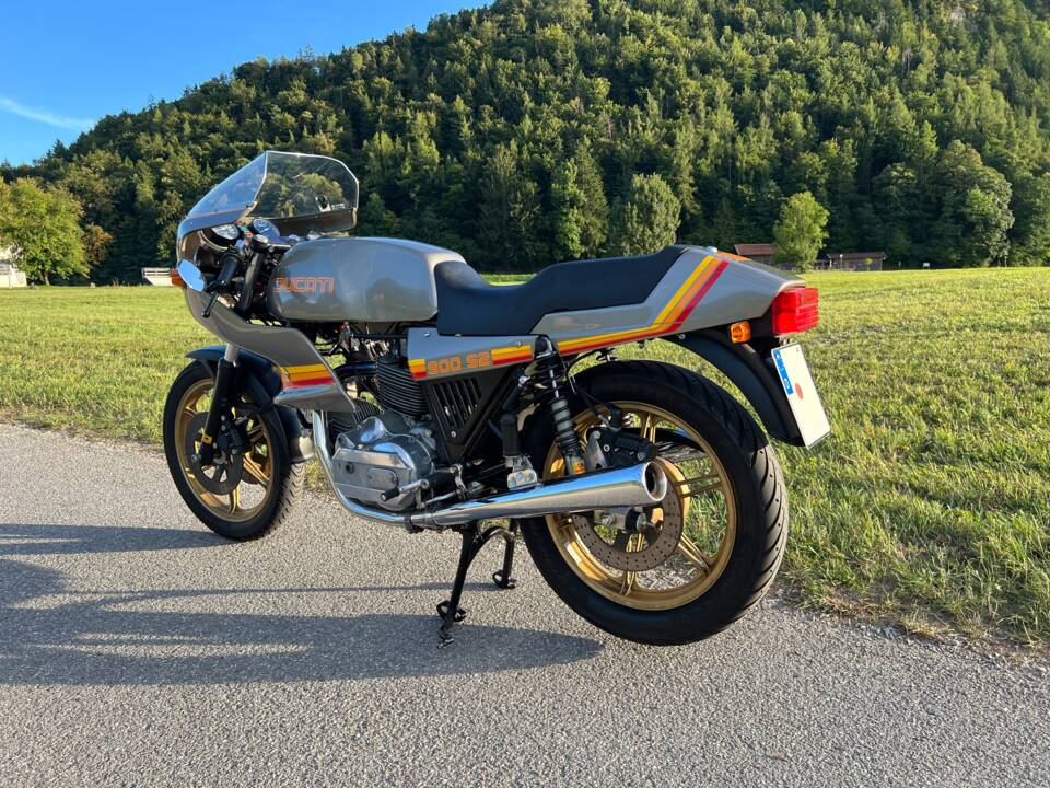 Bild 2/13 von Ducati 900 S 2 (1982)