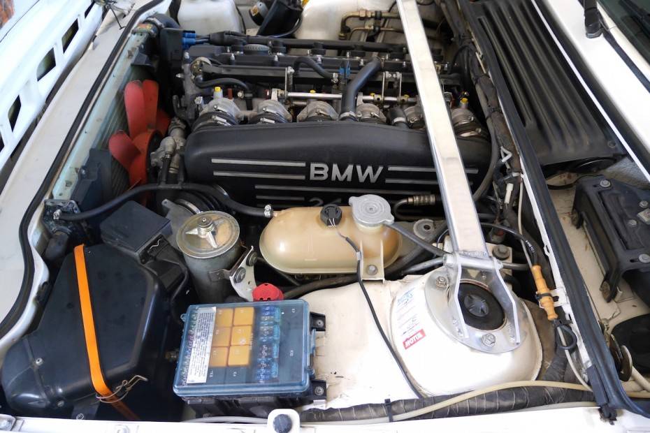 Bild 13/31 von BMW M 635 CSi (1985)