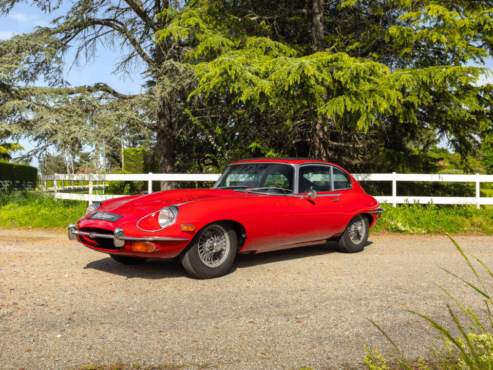 Image 6/20 of Jaguar E-Type (2+2) (1969)