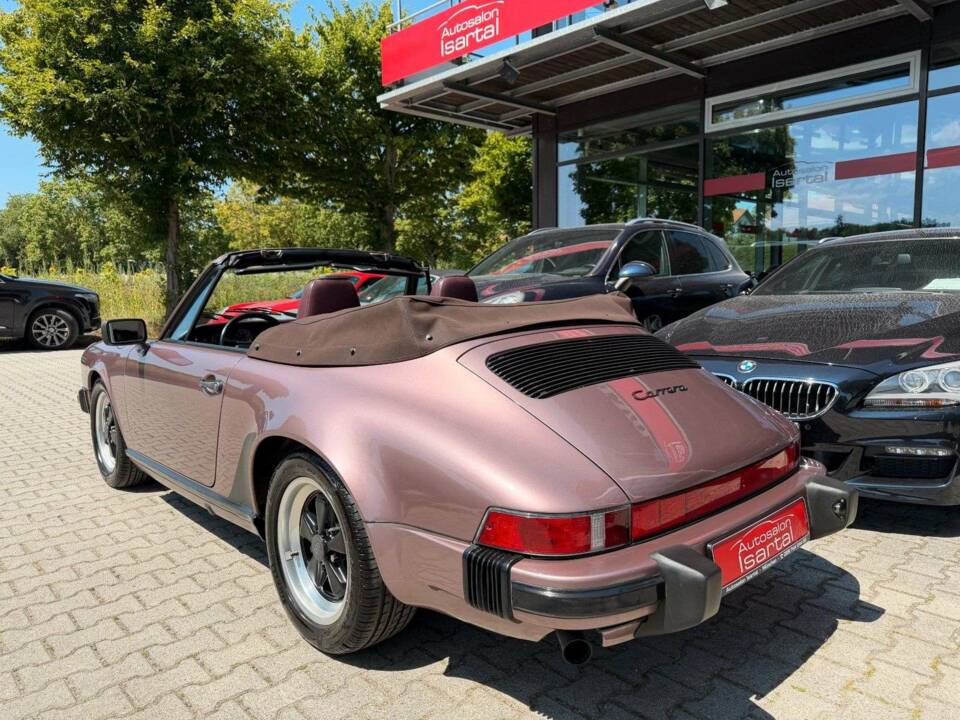 Afbeelding 4/41 van Porsche 911 Carrera 3.2 (WTL) (1987)