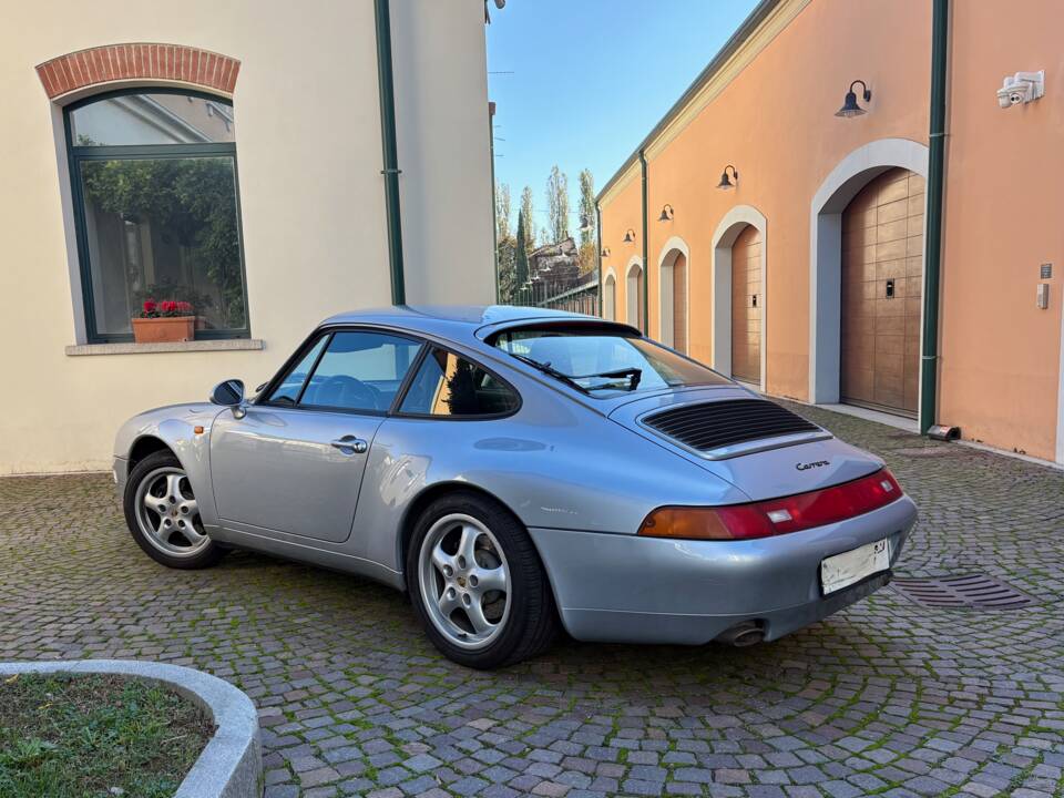 Image 4/16 of Porsche 911 Carrera (1994)