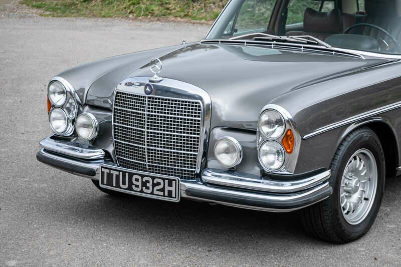 Image 8/36 of Mercedes-Benz 300 SEL 6.3 (1970)
