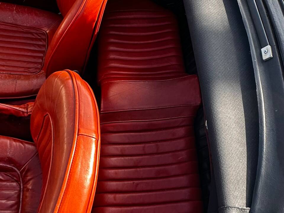 Afbeelding 16/19 van Alfa Romeo 1750 Spider (1969)
