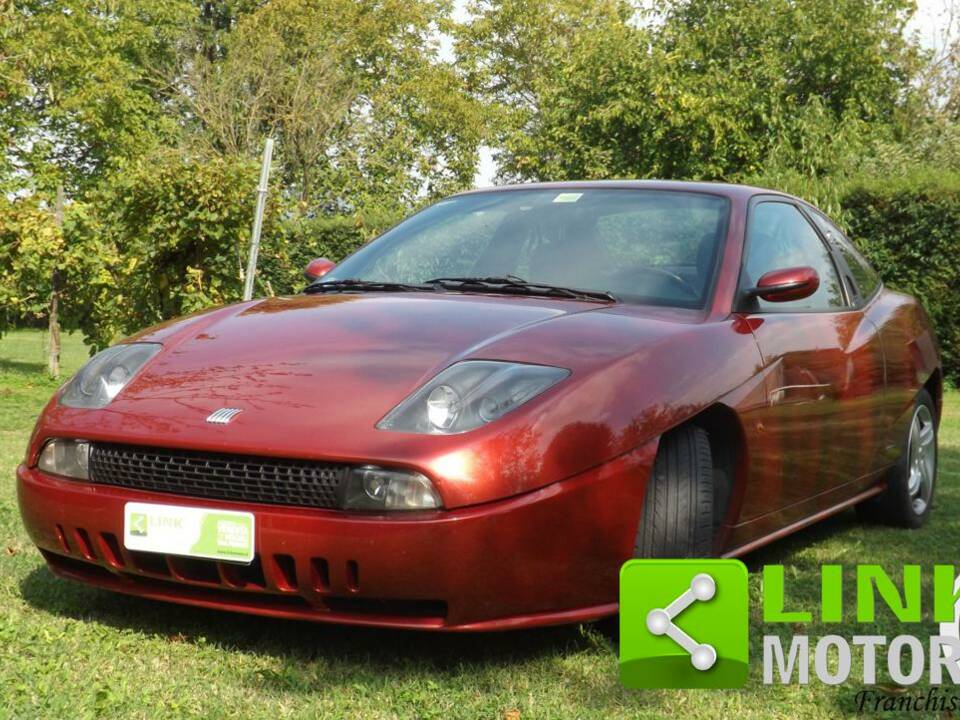 Imagen 2/10 de FIAT Coupé 2.0 20V Turbo (1999)