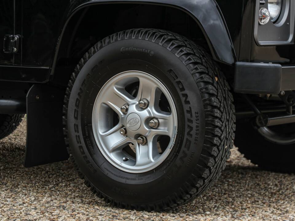 Obraz 39/50 pojazdu Land Rover Defender 90 (2013)