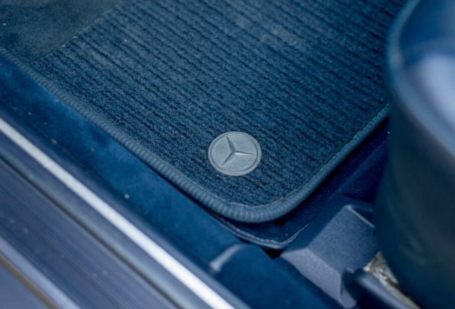 Image 86/100 of Mercedes-Benz 500 SEL (1983)