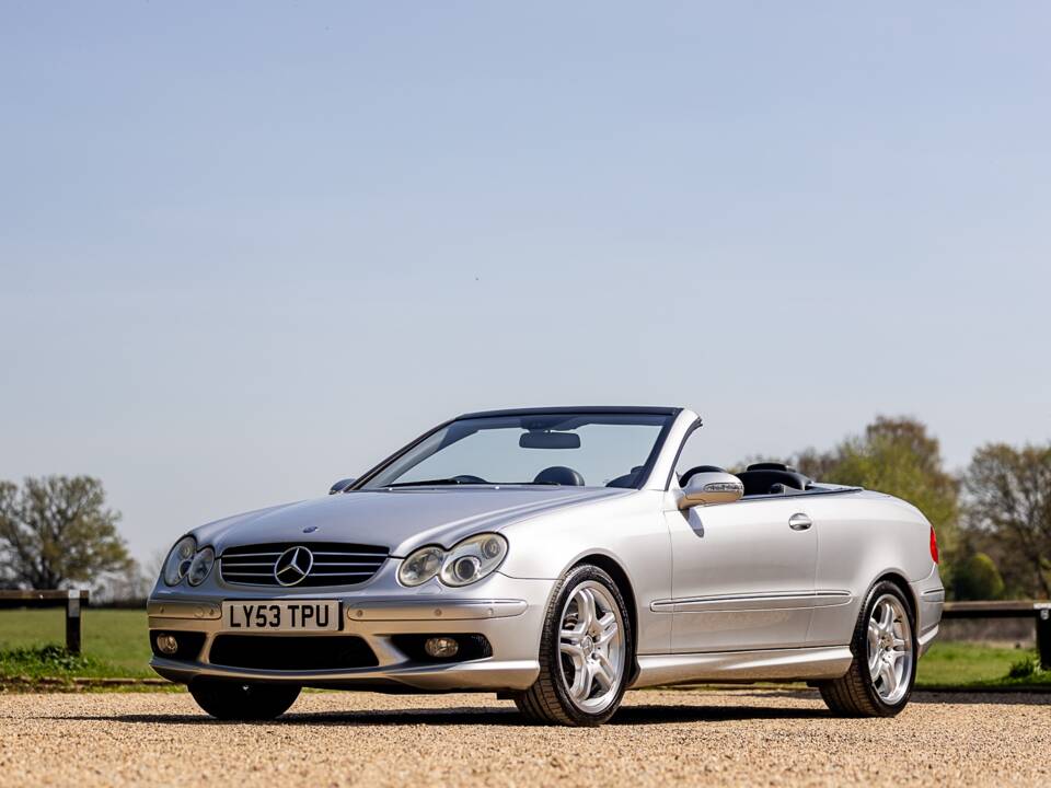 Image 9/50 of Mercedes-Benz CLK 55 AMG (2003)