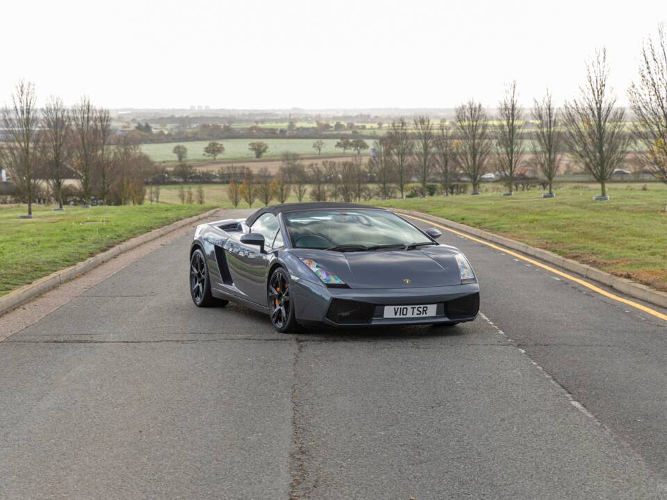 Immagine 8/49 di Lamborghini Gallardo Spyder (2007)