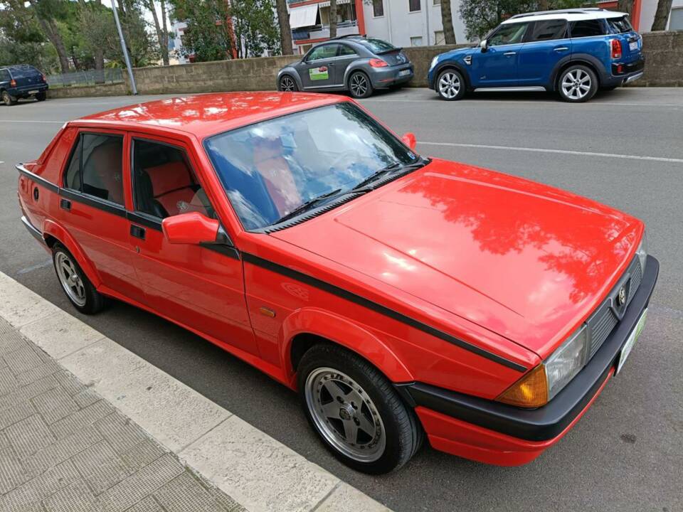 Image 4/42 of Alfa Romeo 75 1.8 (1991)